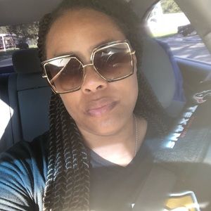 Meet your Posher, Letonya